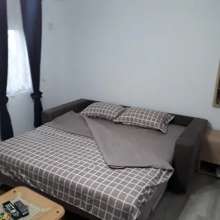 Apartament Lazarev Kucica